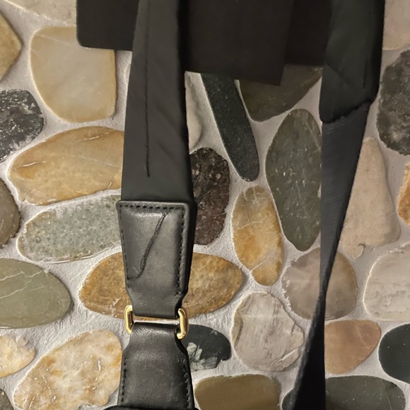 Tumi Cross Body Bag - Picture 9 of 15